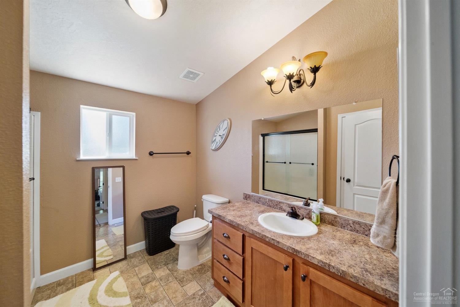 14724 Southwest Riggs Road Powell Butte, OR 97753 - Photo 17 of 25 Additional Photo