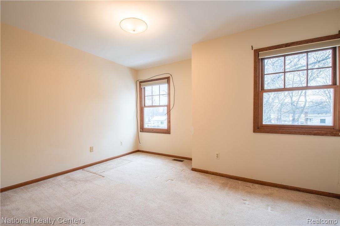 3271 Donley Avenue Rochester, MI 48309 - Photo 18 of 30 3271 donley ave HDR1.jpg