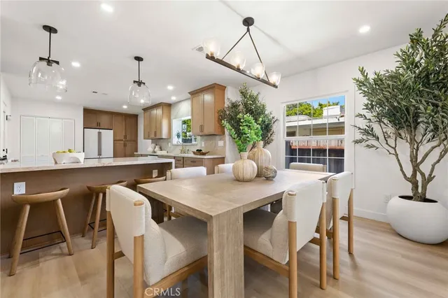 $2,399,000 | 11333 Montana Avenue, Los Angeles, CA 90049