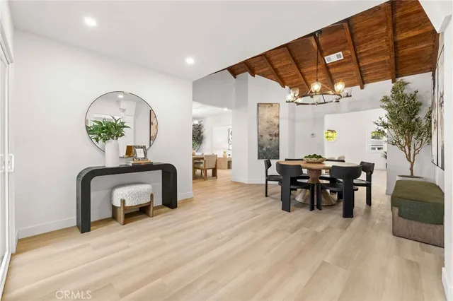 $2,399,000 | 11333 Montana Avenue, Los Angeles, CA 90049