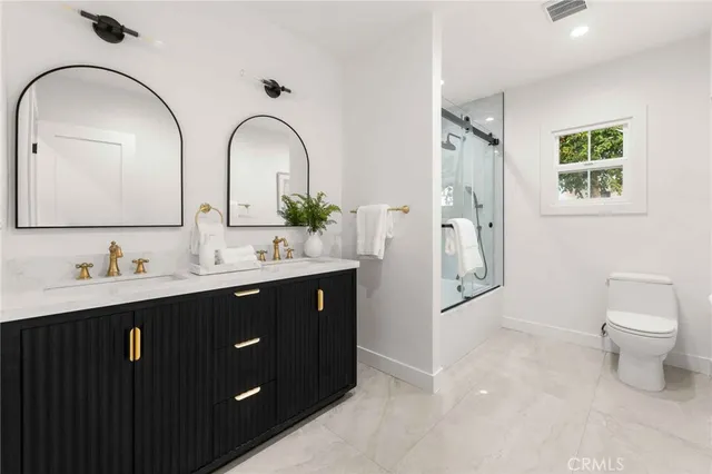 $2,399,000 | 11333 Montana Avenue, Los Angeles, CA 90049