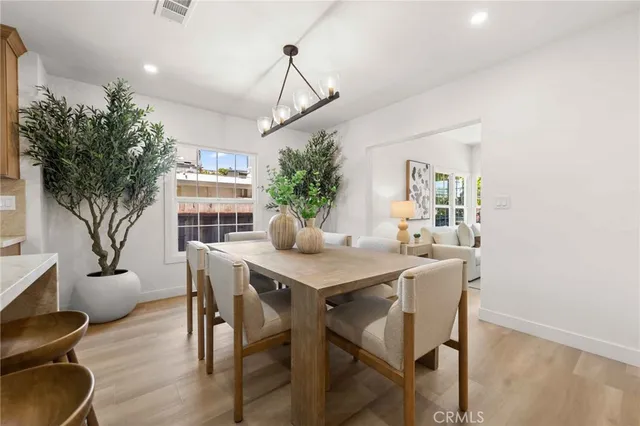 $2,399,000 | 11333 Montana Avenue, Los Angeles, CA 90049