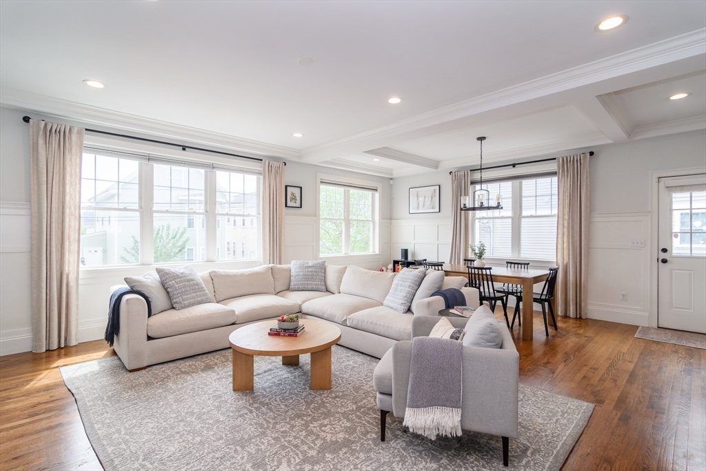 43 Hall Street, Unit 1 Waltham, MA 02453 - Photo 5 of 30