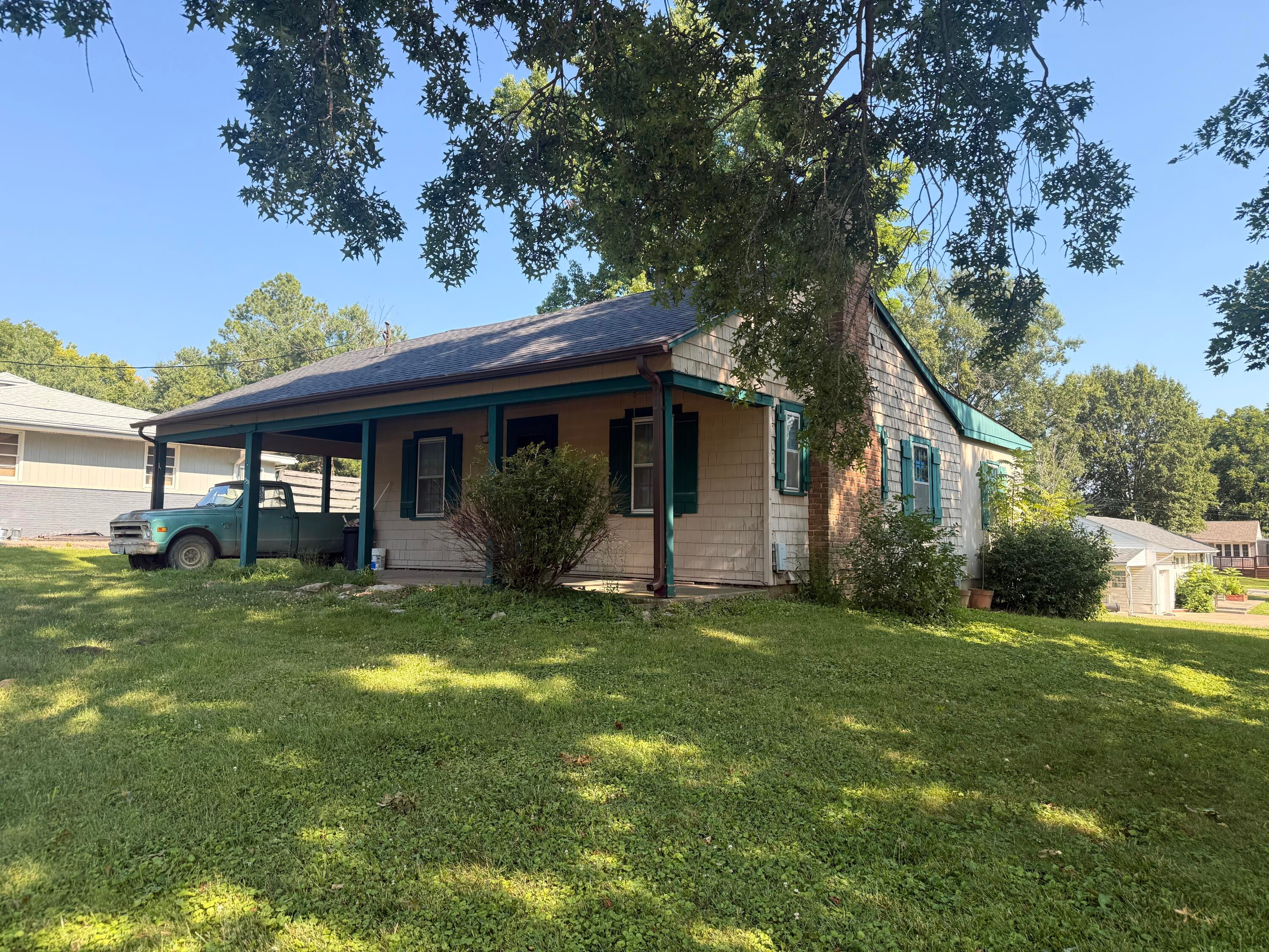 1321 Pollock Road Mexico, MO 65265 - Photo 1 of 28
