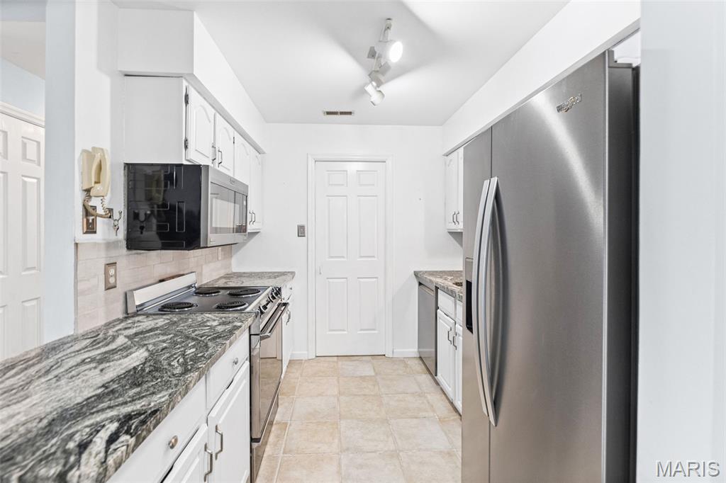 11212 Gravois Road, Unit 202 Sappington, MO 63126 - Photo 12 of 23