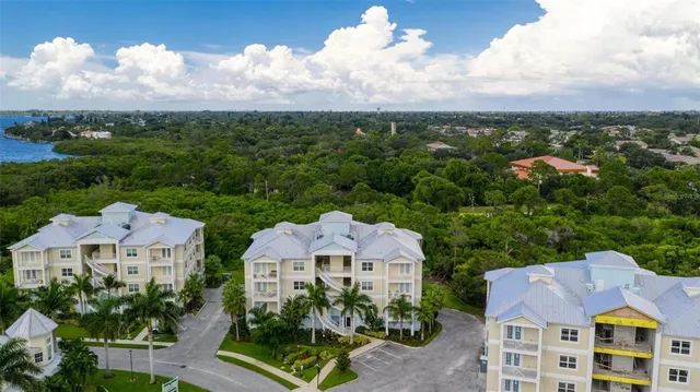 $409,000 | 3426 79th Street Circle West, Unit 202, Bradenton, FL 34209