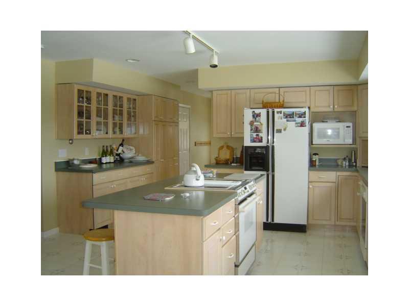 88 Parsons Road Norway, ME 04268 - Photo 4 of 35 Kitchen. There are plenty of...