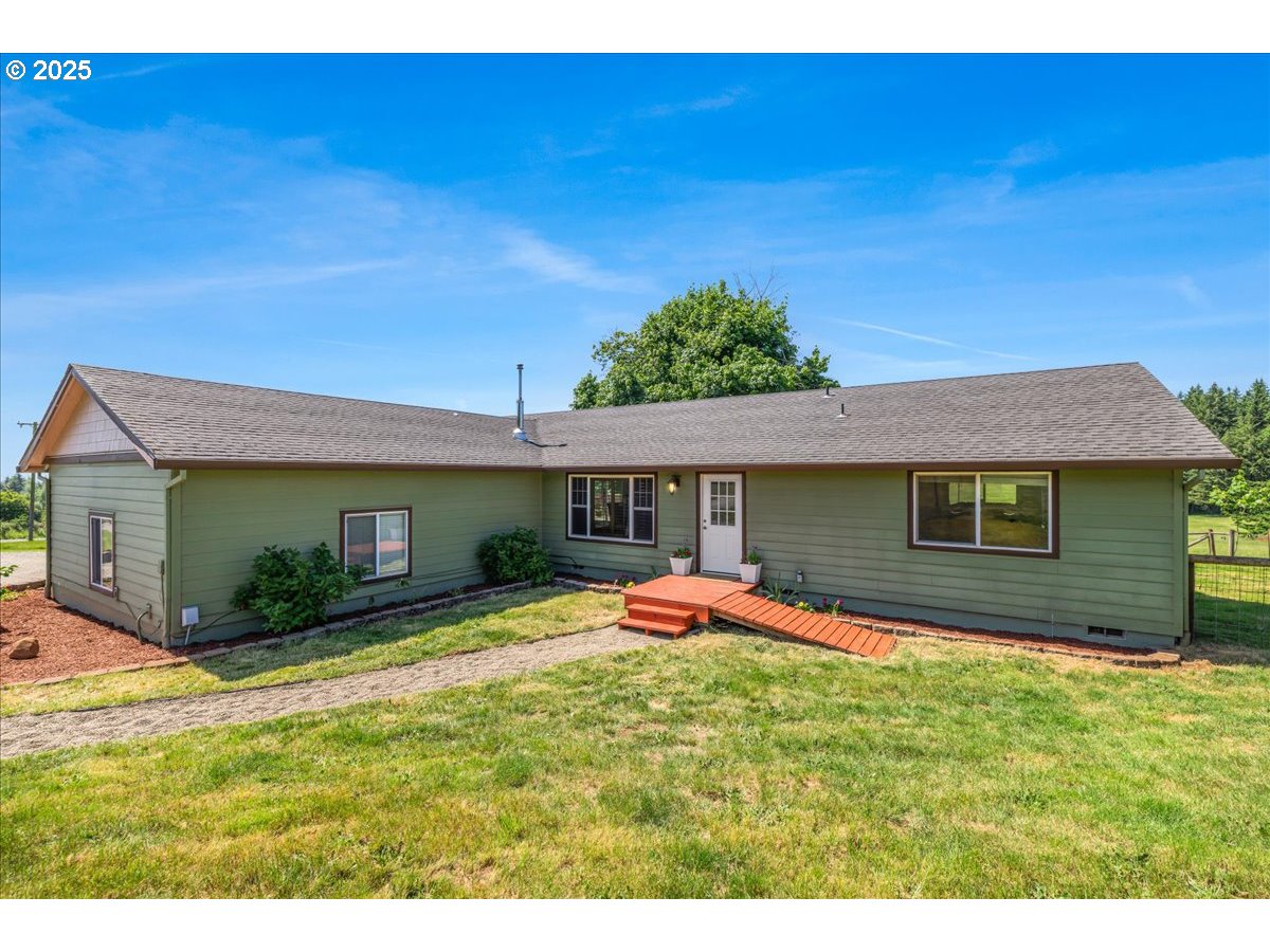 18203 South Windy City Road Mulino, OR 97042 - Photo 1 of 48 Gallery Image 1