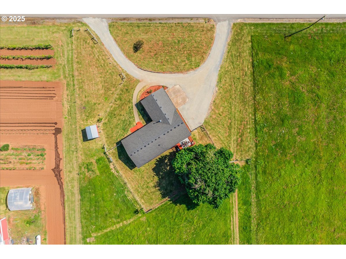 18203 South Windy City Road Mulino, OR 97042 - Photo 6 of 48 Gallery Image 6