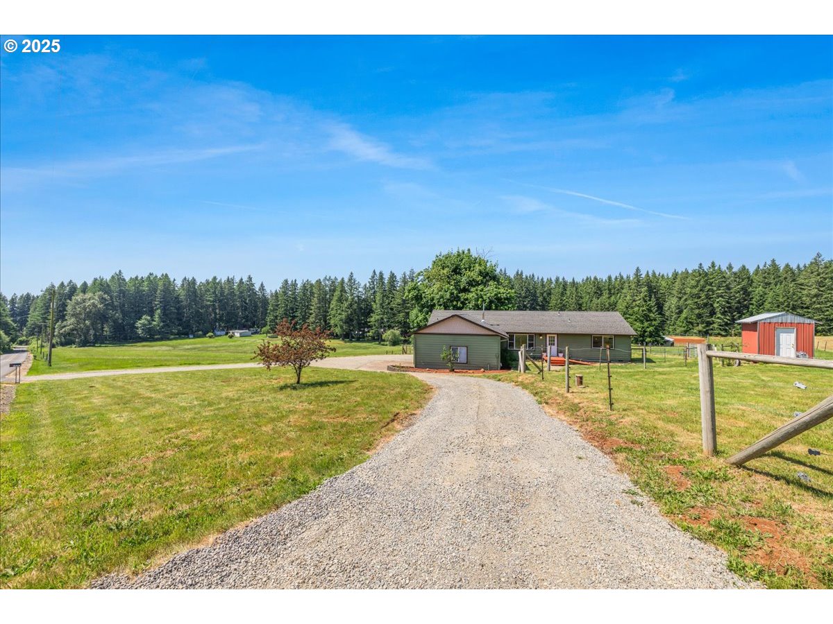 18203 South Windy City Road Mulino, OR 97042 - Photo 10 of 48 Gallery Image 10