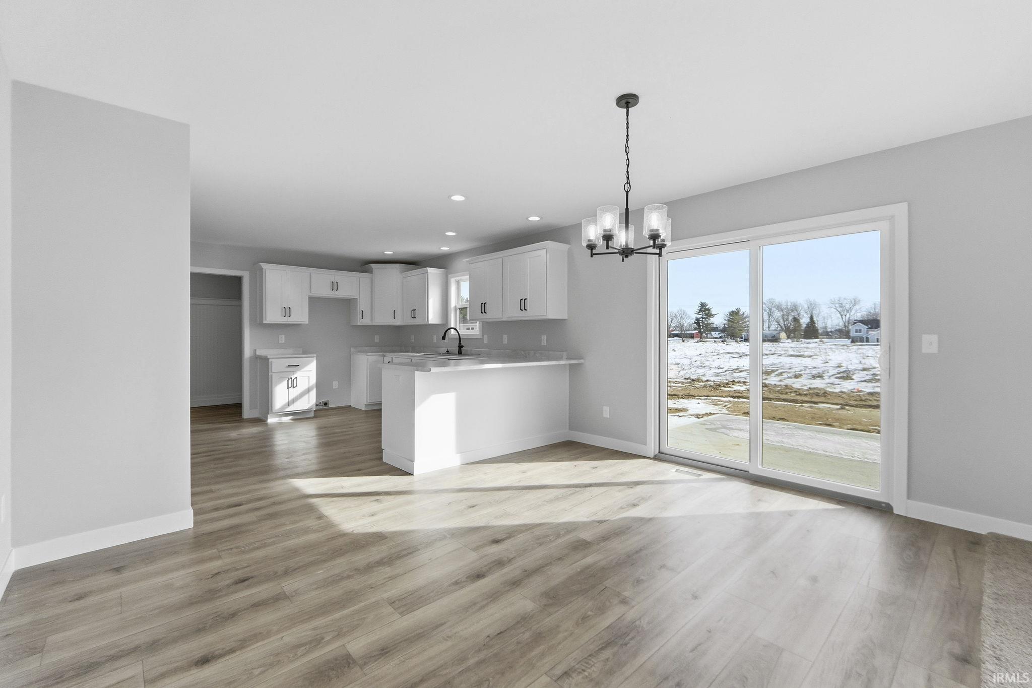 1575 Farm View Huntertown, IN 46748 - Photo 8 of 35