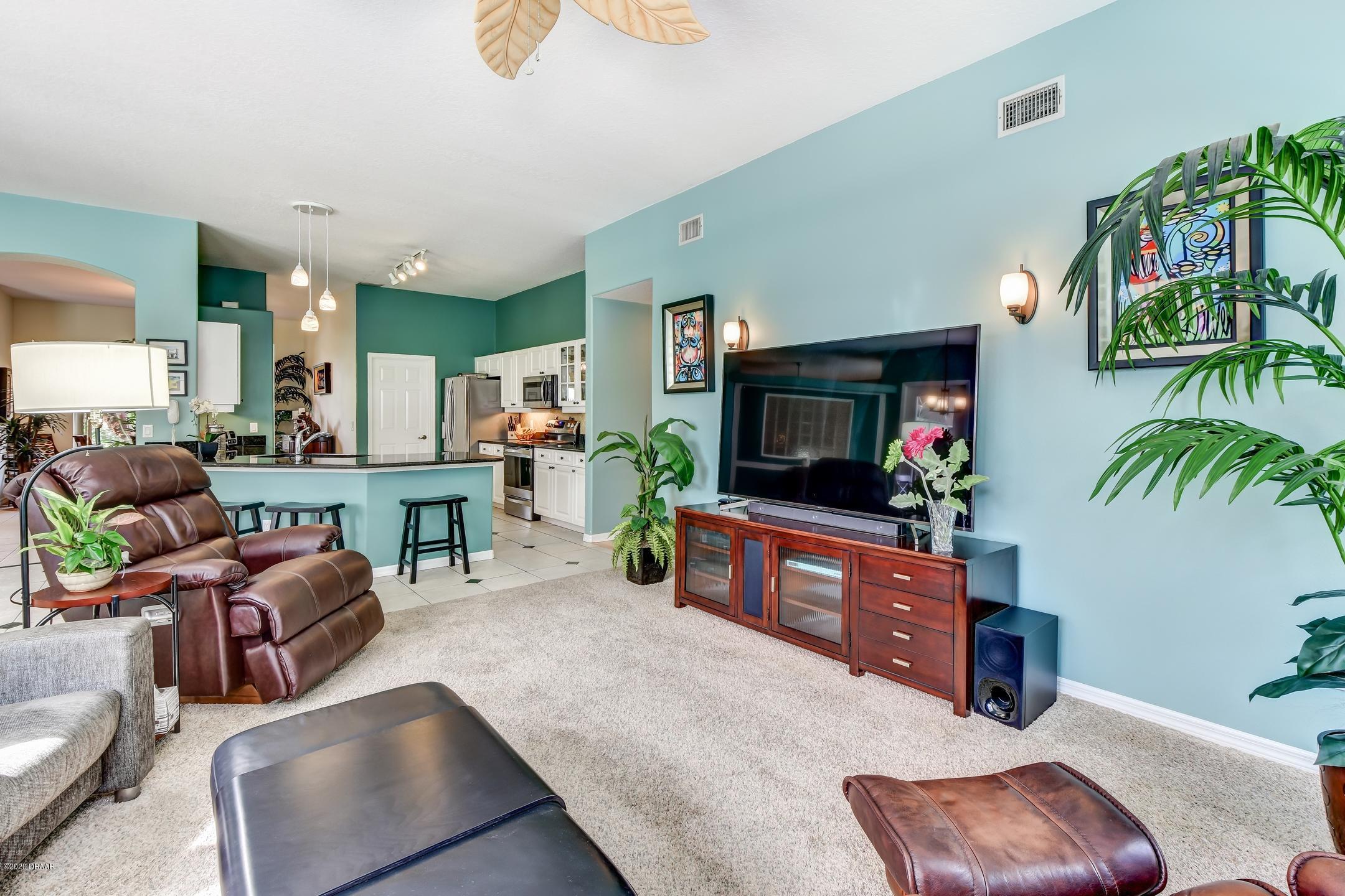 998 Grassy Ridge Port Orange, FL 32127 - Photo 20 of 55 18-Family Room
