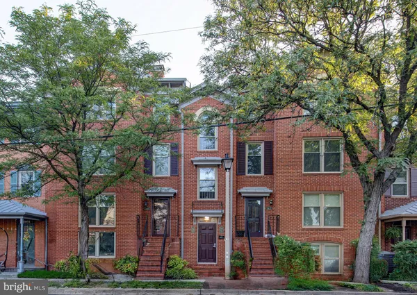$2,750 | 1427 Oronoco Street, Unit 27, Alexandria, VA 22314