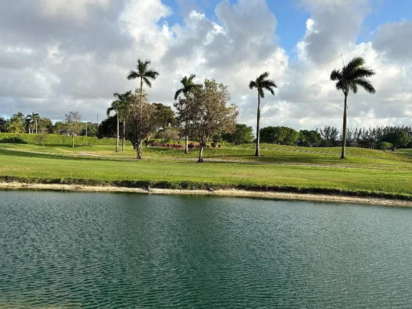 $1,700 | 8900 Washington Street, Unit 409, Pembroke Pines, FL 33025