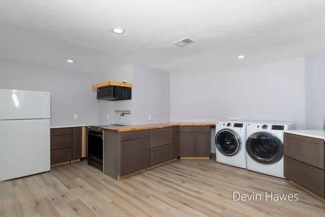 $1,200,000 | 8565 West Cannonsville Road, Lakeview, MI 48850