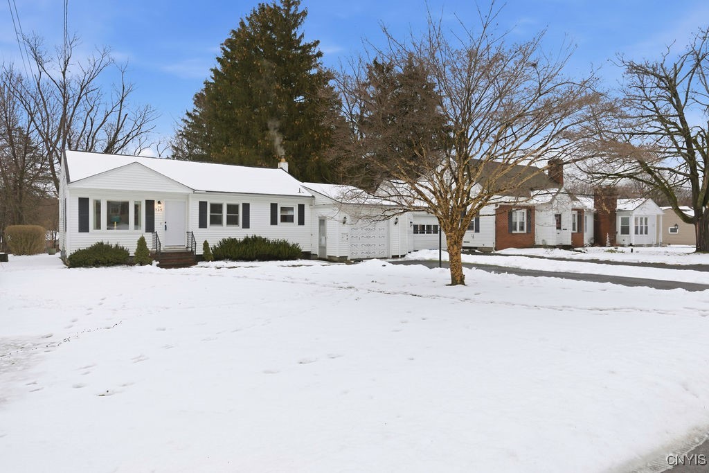 509 Bronson Road Geddes, NY 13219 - Photo 3 of 33