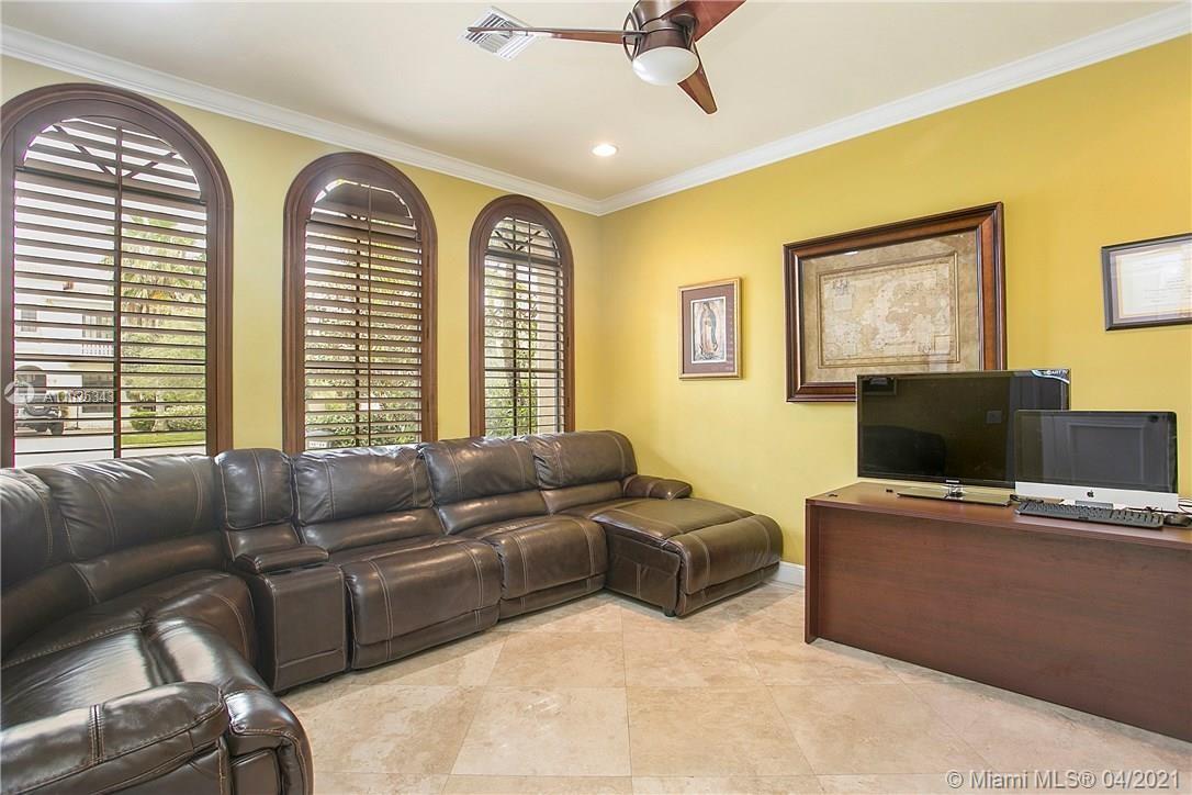 17946 Lake Azure Way Boca Raton, FL 33496 - Photo 4 of 30
