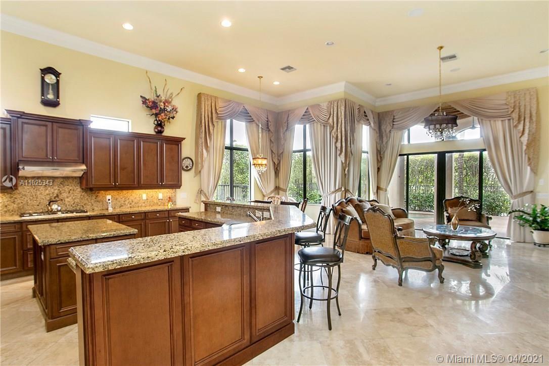 17946 Lake Azure Way Boca Raton, FL 33496 - Photo 5 of 30