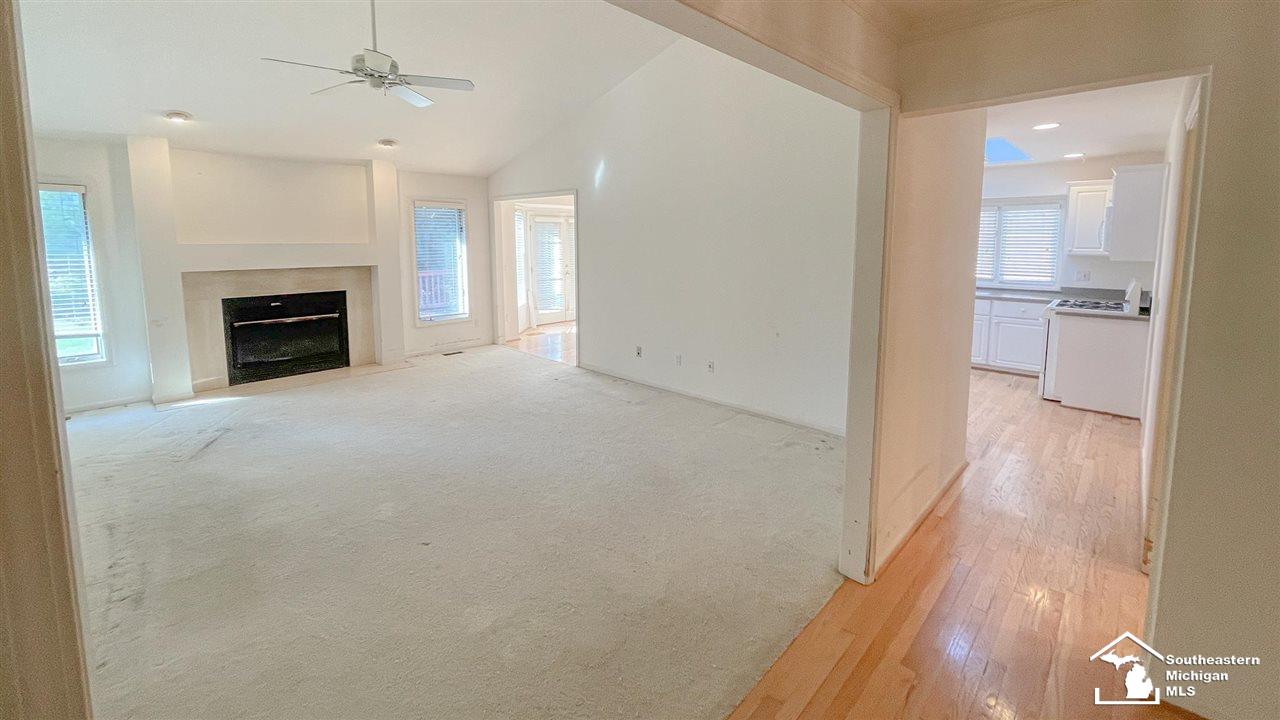 516 Buttercup Drive Rochester Hills, MI 48307 - Photo 5 of 30
