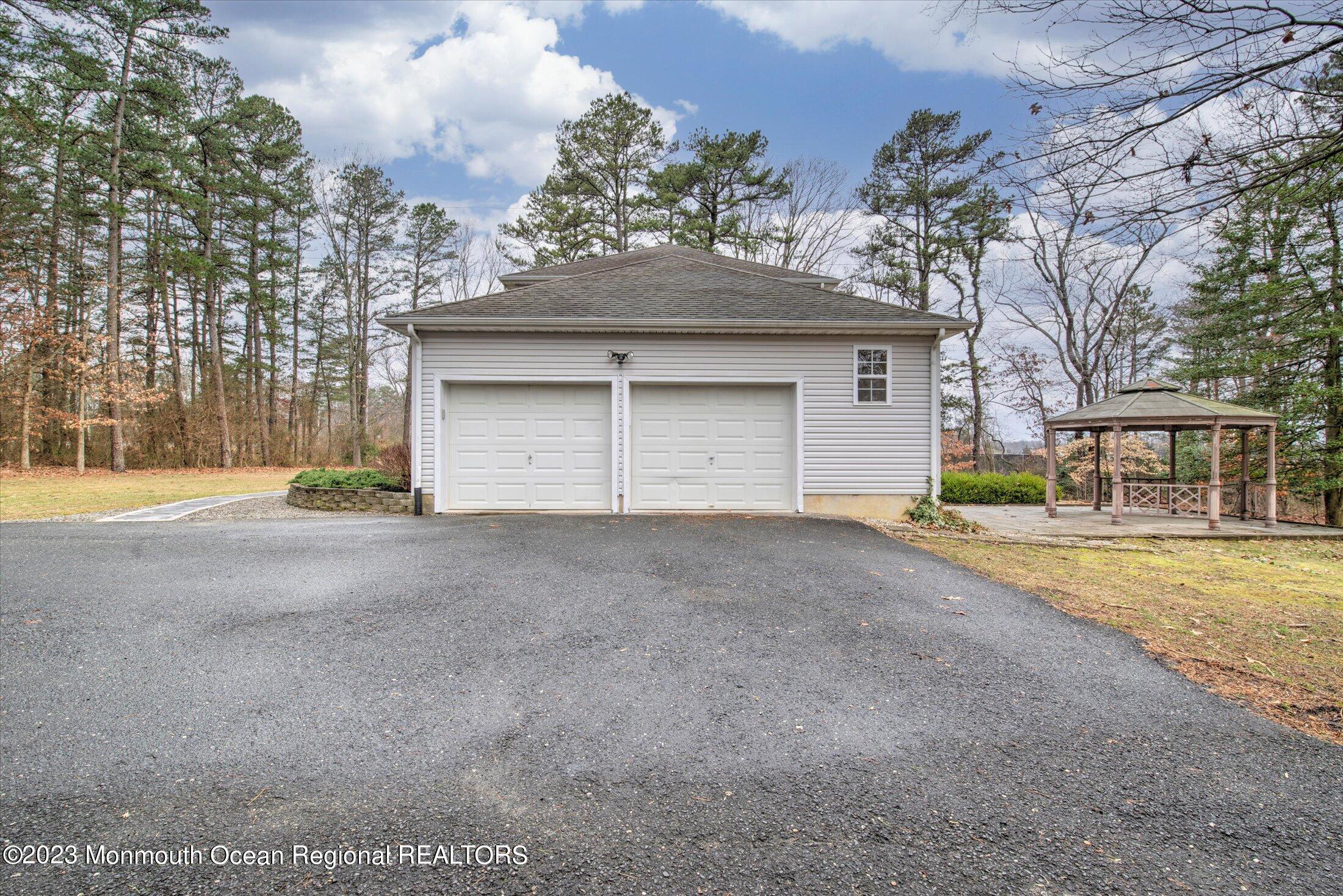 736 Pinehurst Road New Egypt, NJ 08533 - Photo 34 of 39 45-GARAGE ENTRANCE