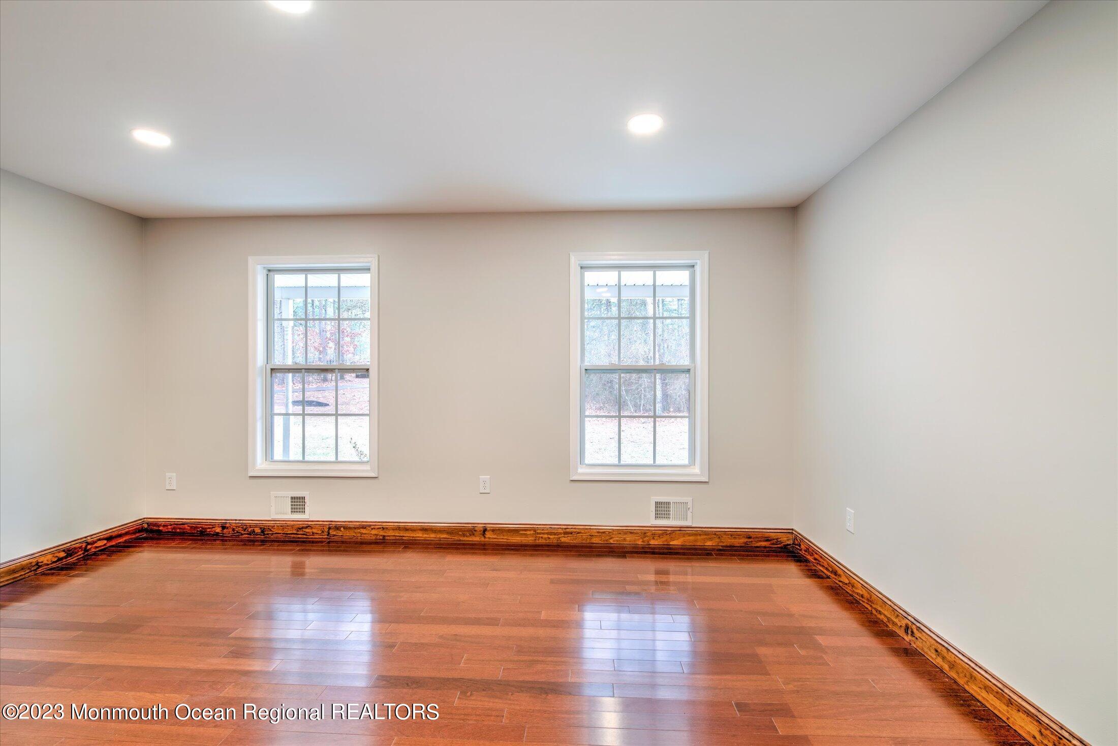 736 Pinehurst Road New Egypt, NJ 08533 - Photo 4 of 39 07-LIVING ROOM