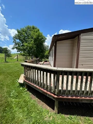 a view of yard from a balcony