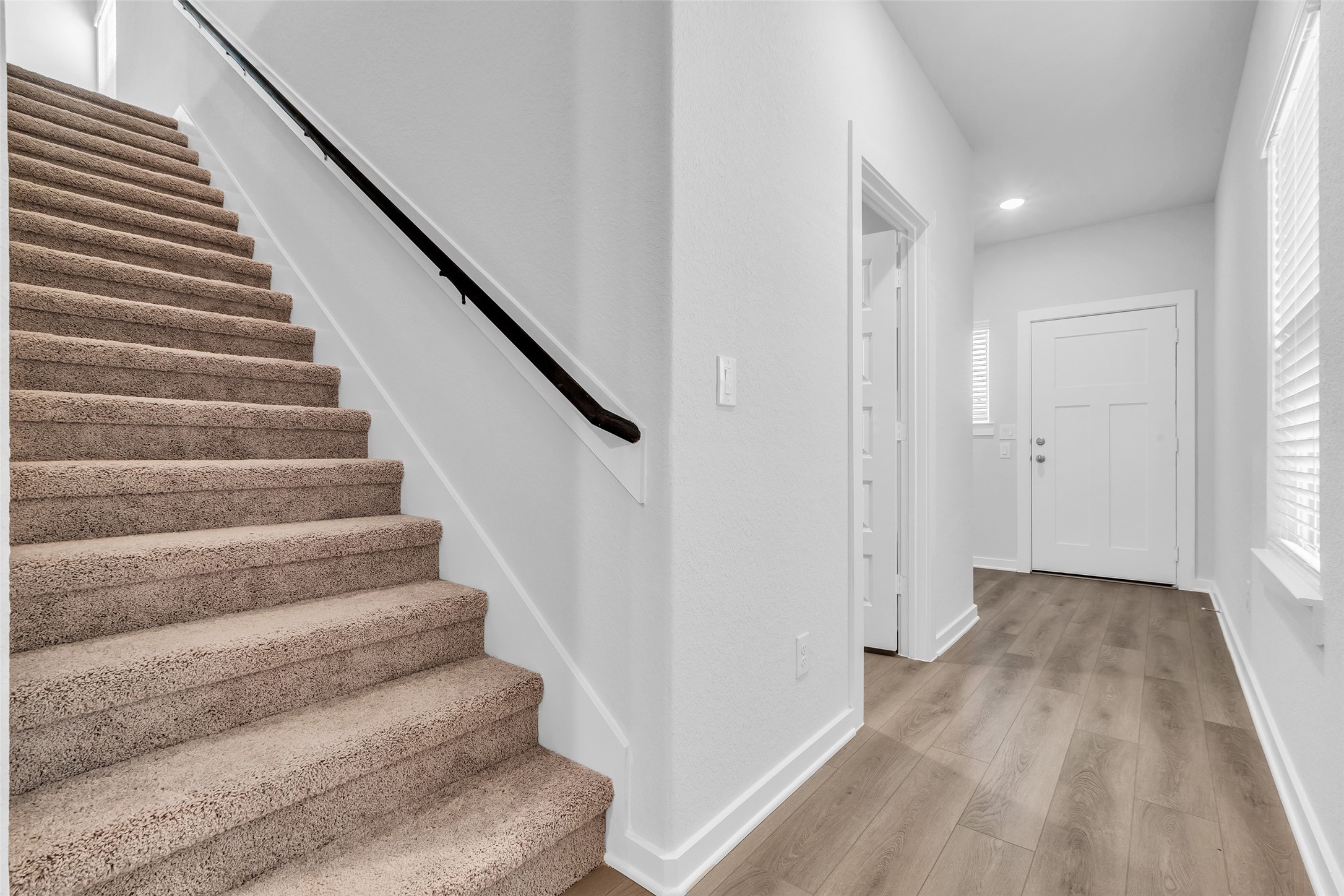 8550 Blueberry Ash Street Magnolia, TX 77354 - Photo 6 of 40 a view of entryway