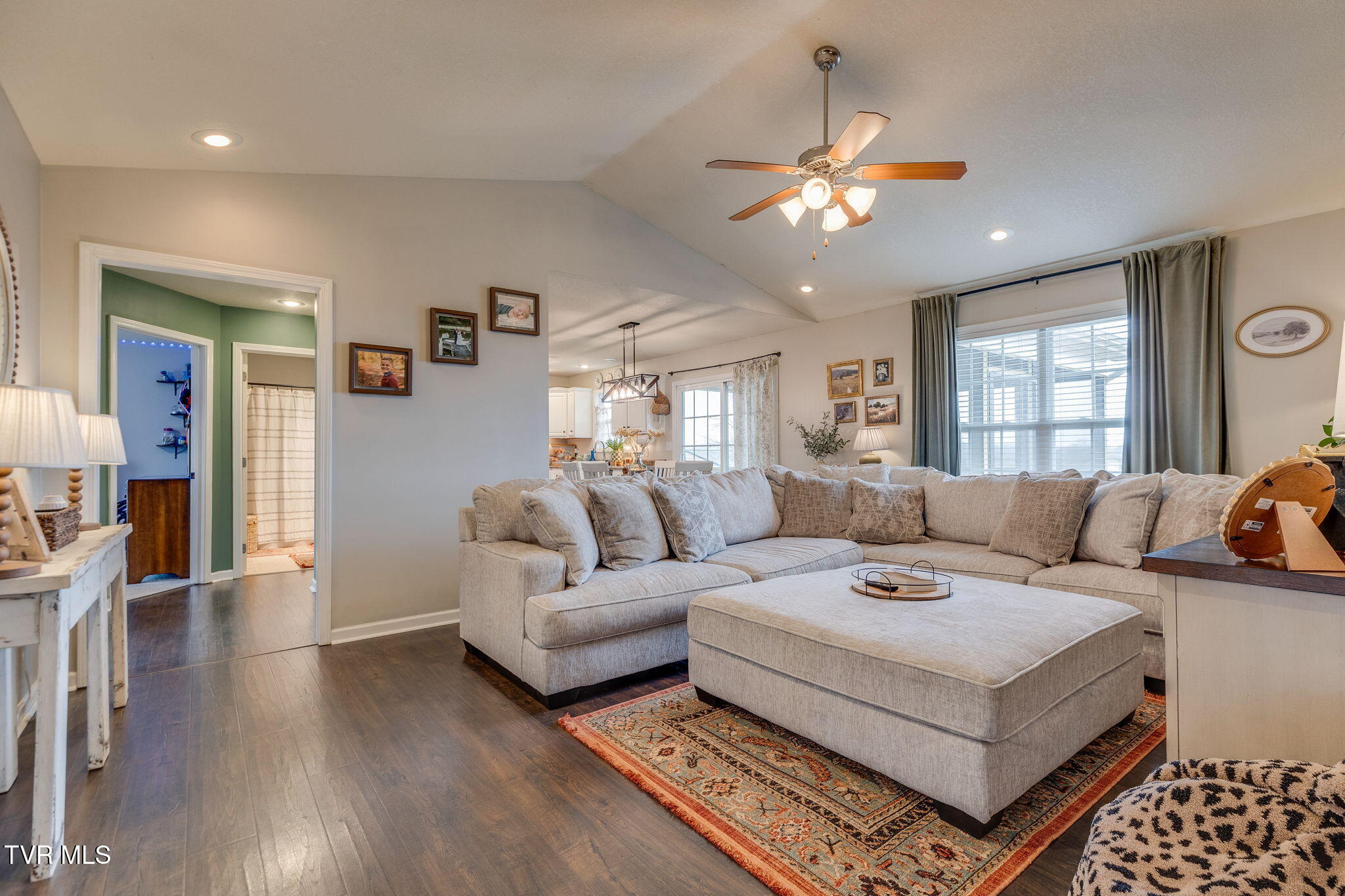 175 Argil Cox Road Jonesborough, TN 37659 - Photo 6 of 35 006
