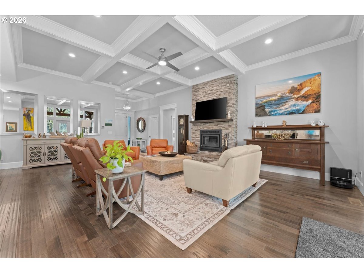 17465 South Abiqua Road Northeast Silverton, OR 97381 - Photo 16 of 47