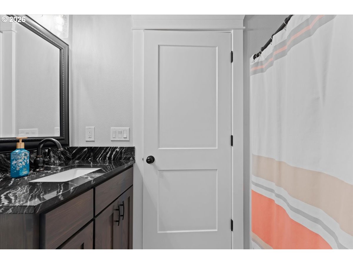 17465 South Abiqua Road Northeast Silverton, OR 97381 - Photo 31 of 47