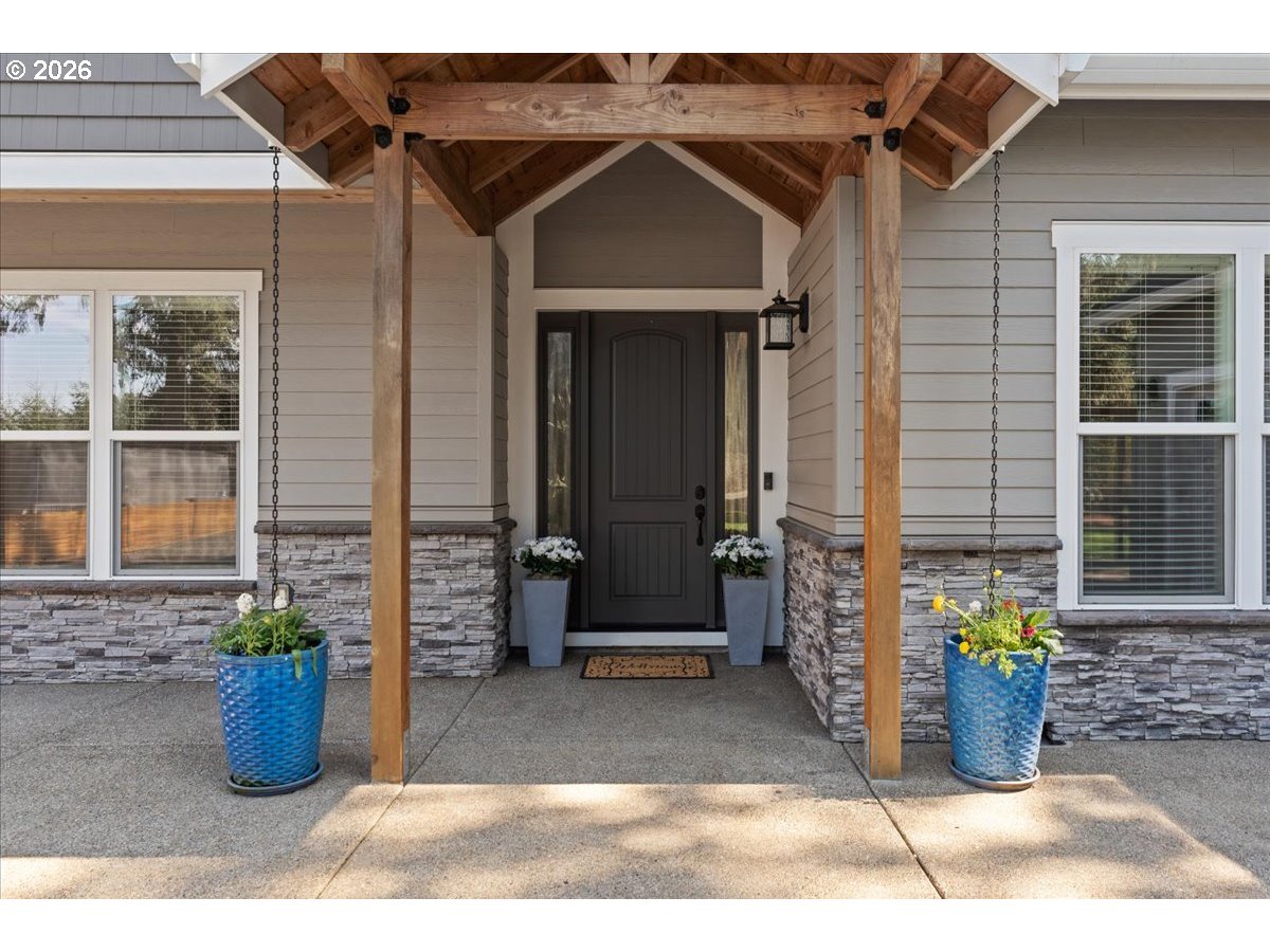 17465 South Abiqua Road Northeast Silverton, OR 97381 - Photo 7 of 47