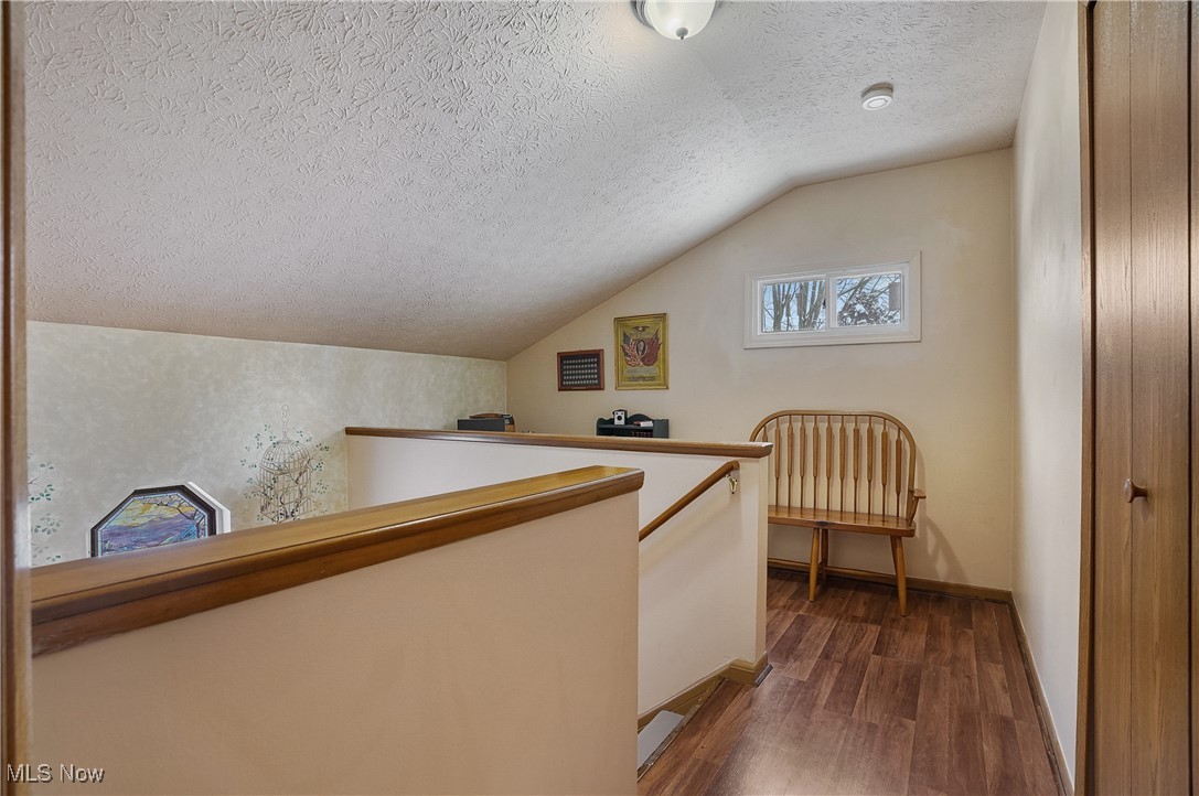 416 Rockys Run Road Akron, OH 44319 - Photo 23 of 32 Loft