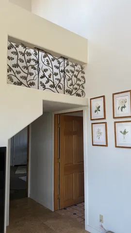 a view of front door with entryway