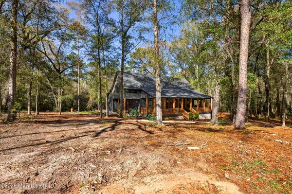 $425,000 | 445 Live Oak Drive, Lucedale, MS 39452