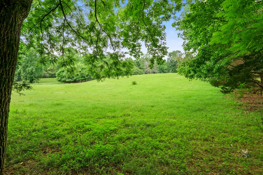 7395 Valley Road Fairview, TN 37062 - Photo 4 of 34