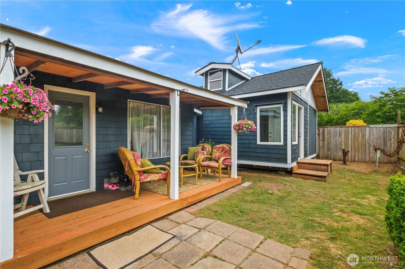 4 Memory Lane Copalis Beach, WA 98535 - Photo 2 of 29 a outdoor space with furniture