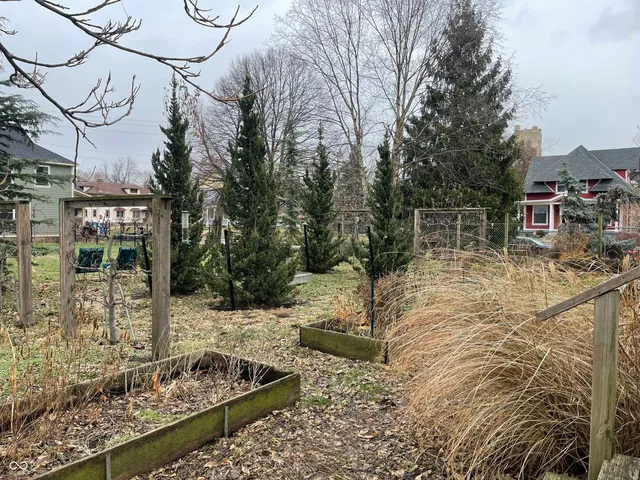 $825,000 | 2814-2830 Ruckle Street, Indianapolis, IN 46205