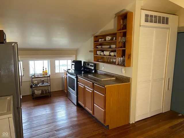 $825,000 | 2814-2830 Ruckle Street, Indianapolis, IN 46205