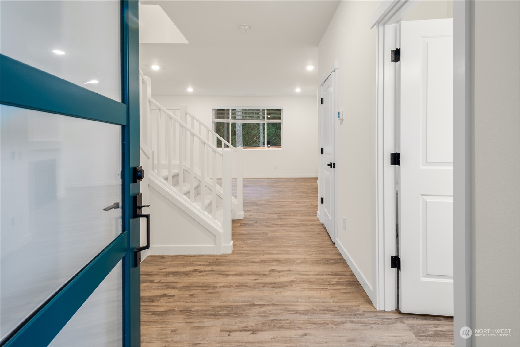 17519 Southeast 252 Place Covington, WA 98042 - Photo 2 of 25