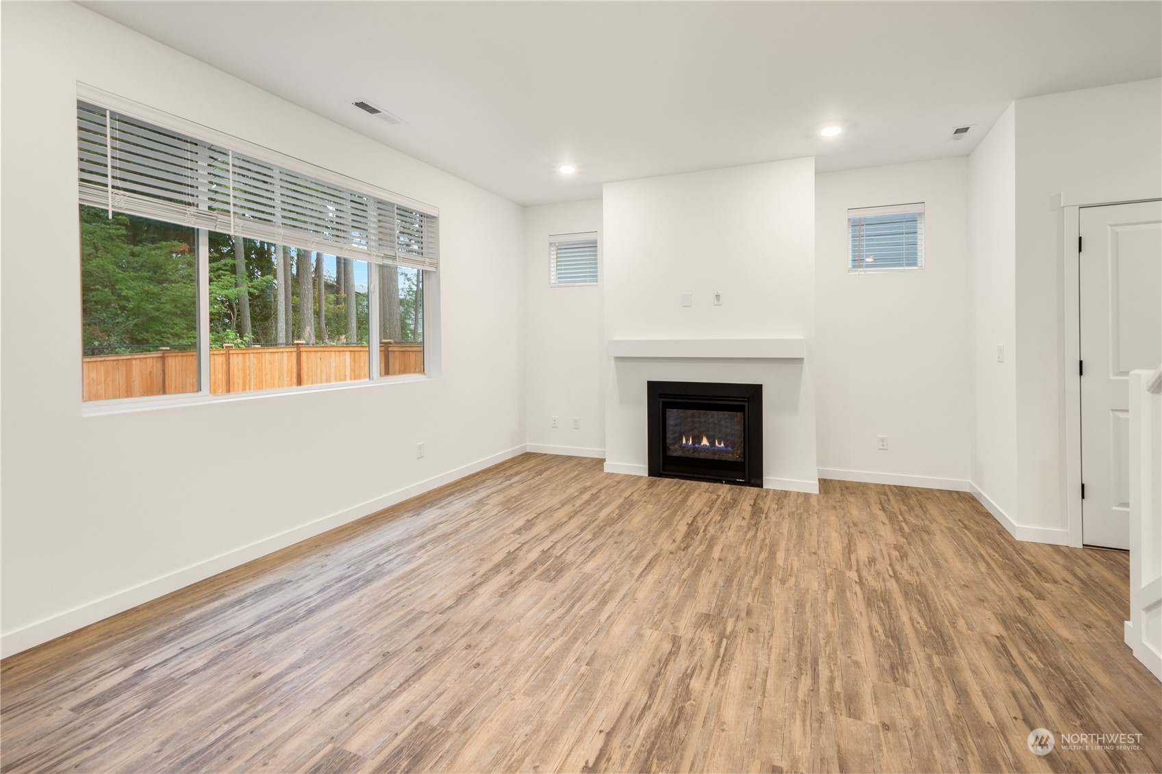 17519 Southeast 252 Place Covington, WA 98042 - Photo 3 of 25