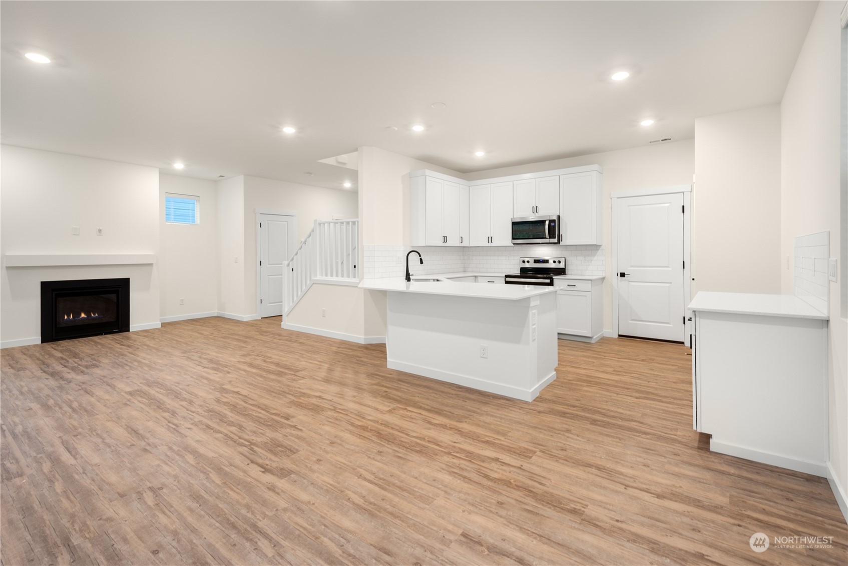 17519 Southeast 252 Place Covington, WA 98042 - Photo 7 of 25