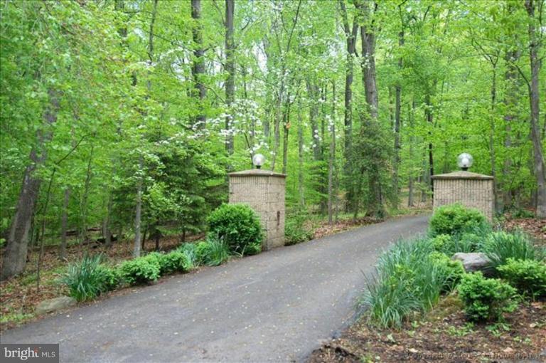 11720 Beall Mountain Road Potomac, MD 20854 - Photo 1 of 18 Exterior #2