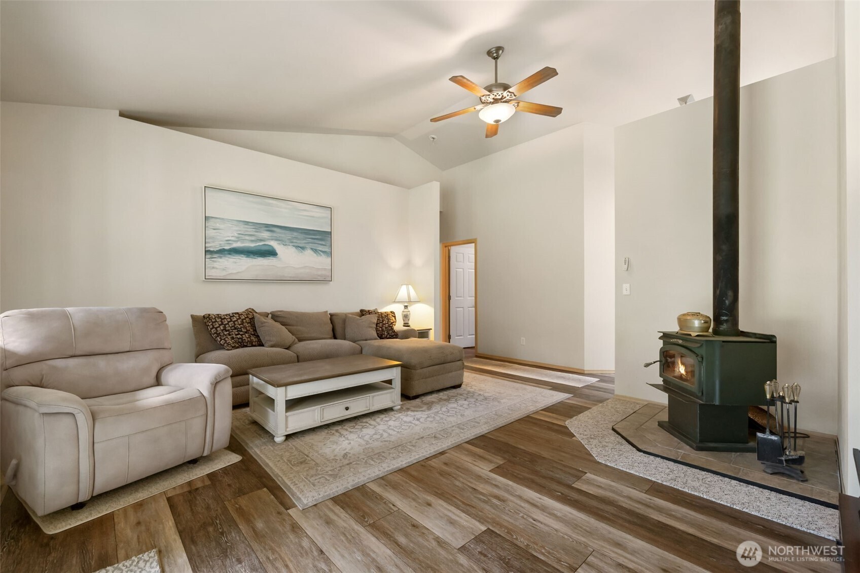 5056 Southwest Lake Helena Road Port Orchard, WA 98367 - Photo 14 of 40 Gallery Image 14