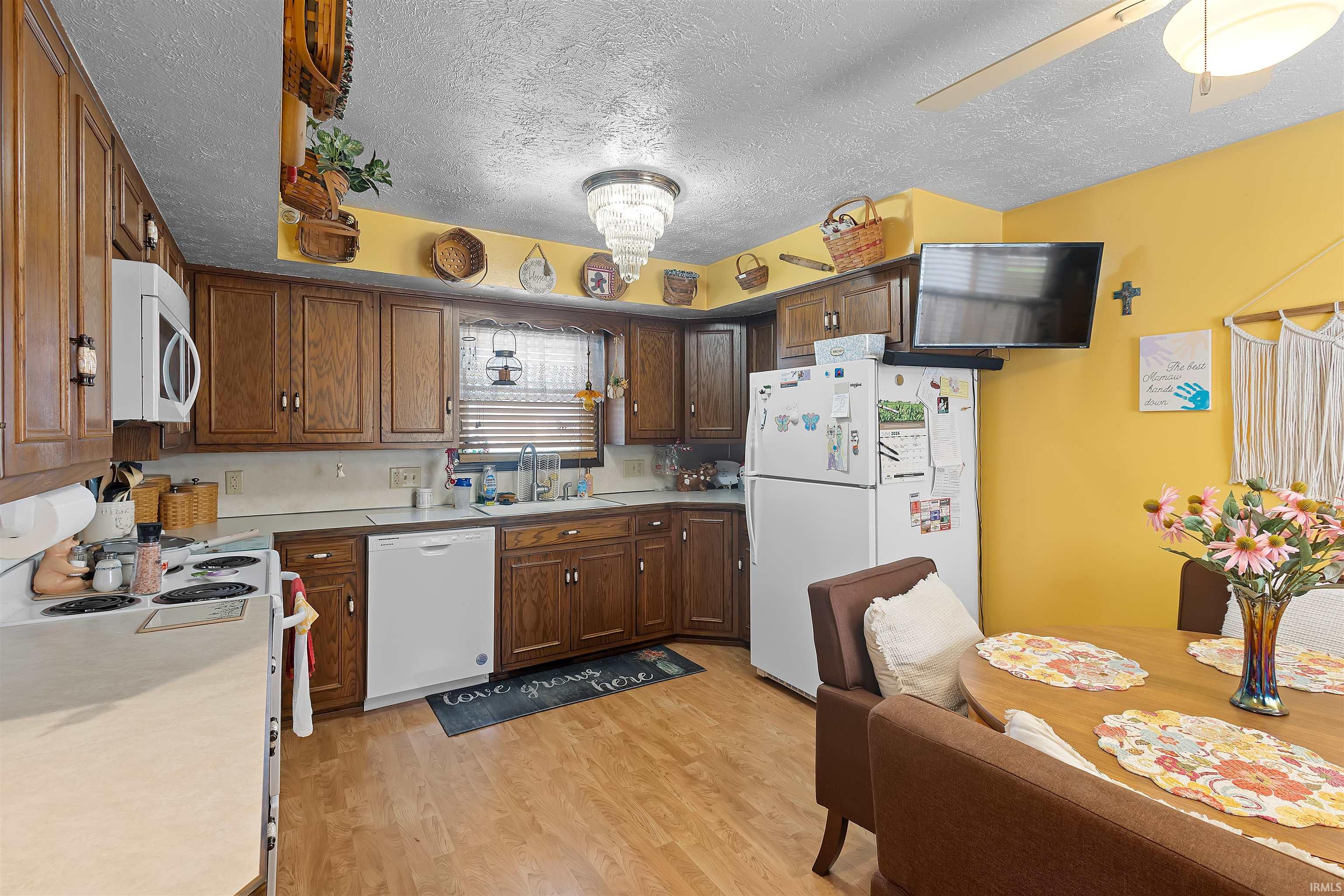 608 South Center Street Flora, IN 46929 - Photo 14 of 28