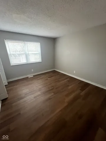 $1,295 | 9413 English Oak Drive, Indianapolis, IN 46235