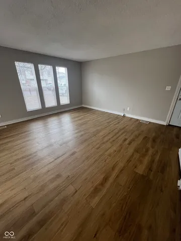 $1,295 | 9413 English Oak Drive, Indianapolis, IN 46235