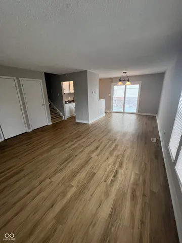 $1,295 | 9413 English Oak Drive, Indianapolis, IN 46235