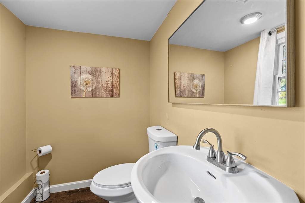 33 Ledgewood Road Framingham, MA 01701 - Photo 26 of 42 Gallery Image 26