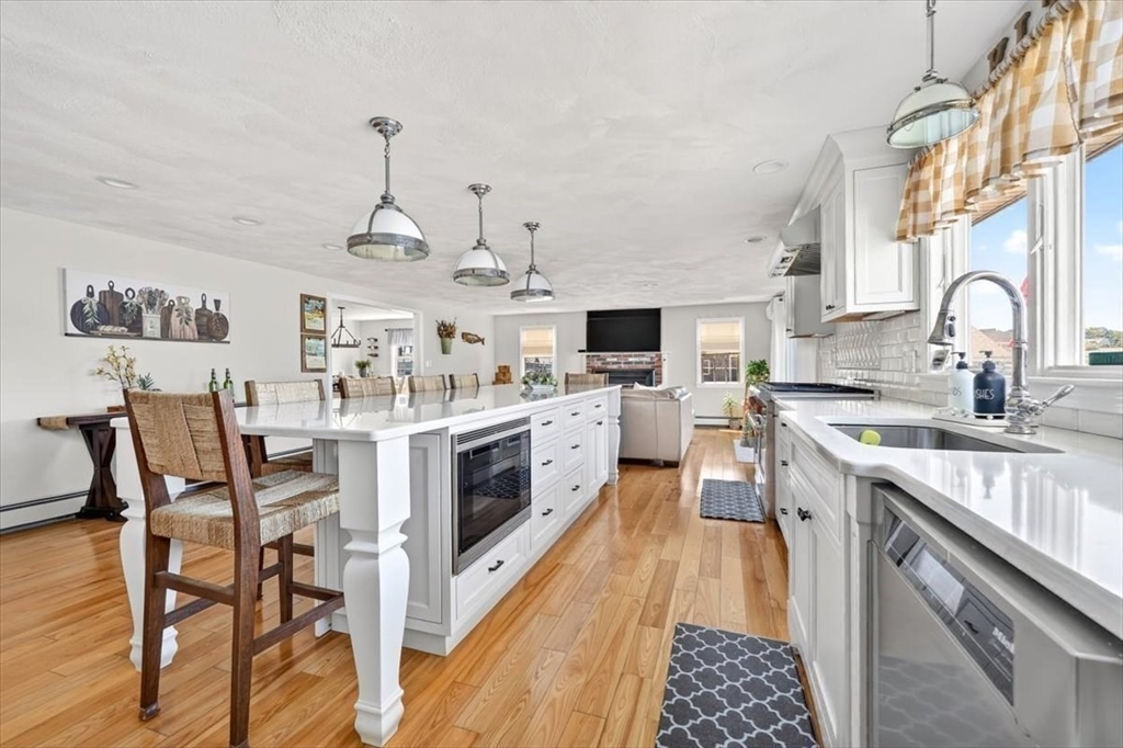 76 Surfside Road Scituate, MA 02066 - Photo 4 of 42