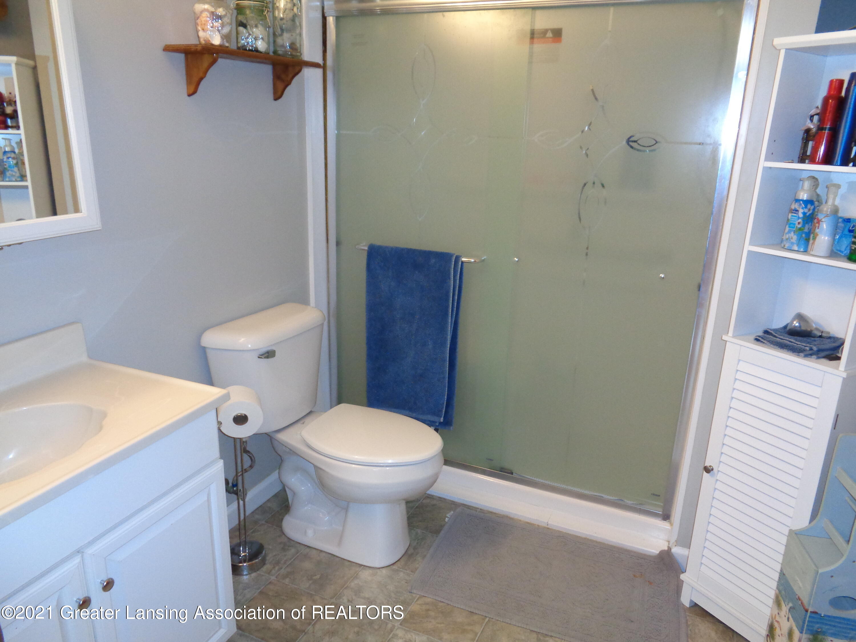 10504 Bond Road Dewitt, MI 48820 - Photo 15 of 28 10504 Bond 2nd full bath